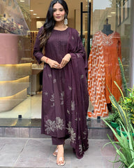 Pure Cotton kurti with print with pant and mulmul printed dupatta