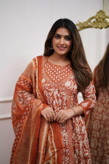 New Anarkali kurta set with new style in saganeri print