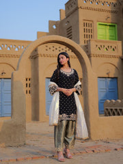 NEWLY LAUNCHED VELVET KURTI-PANT SET