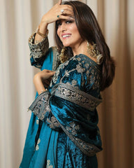 PRESENTING GOOD QUALITY HEAVY VELVET KURTA & PANT (3-PIS SET)