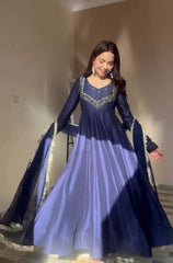 NEW ĐĚSIGNER PARTY WEAR LOOK GOWN WITH PANT AND EMBRODARY WORK