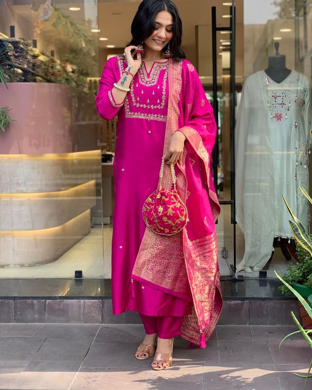 Best Reyon export Quality fabric kurti with pant and latkan Dupatta AllTreandy