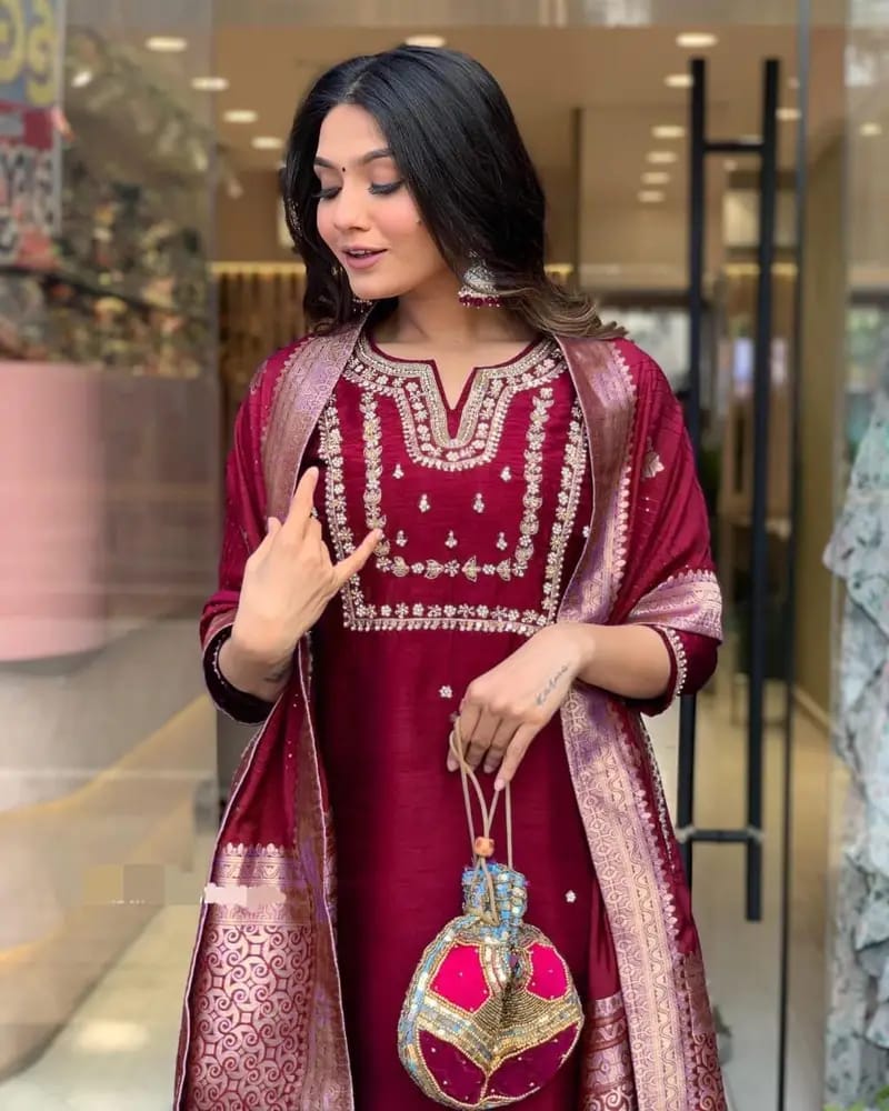 Best Reyon export Quality fabric kurti with pant and latkan Dupatta AllTreandy
