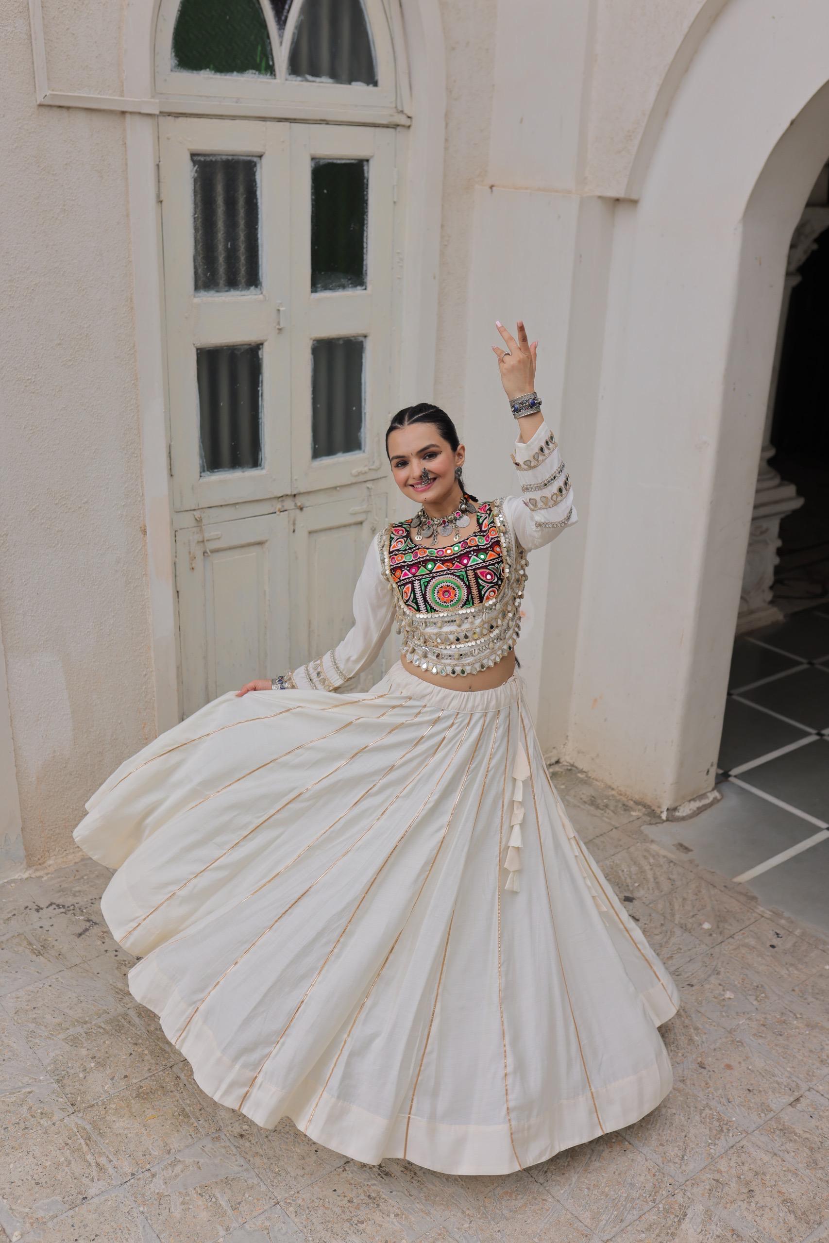 NEW ROMAN SILK TOP & LEHANGHA WITH BEAUTIFUL GHAMTHI EMBROIDERY WORK ON CHOLI