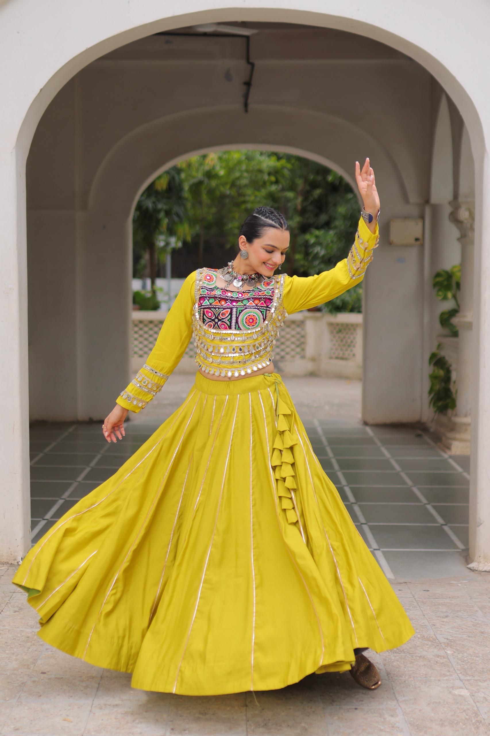 NEW ROMAN SILK TOP & LEHANGHA WITH BEAUTIFUL GHAMTHI EMBROIDERY WORK ON CHOLI