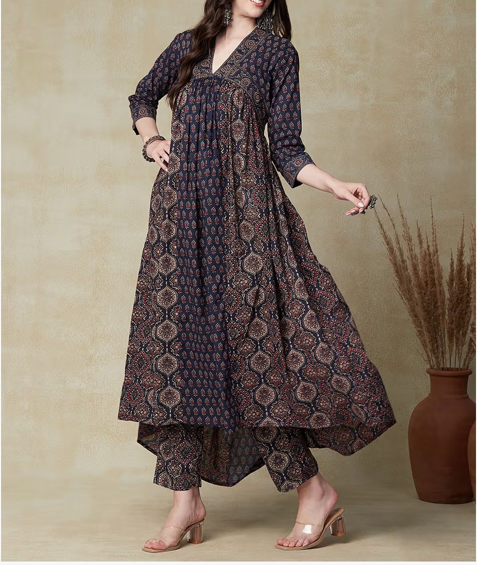 Tranding Cotton Suit set in  Printed New design kurta Pant with Dupatta