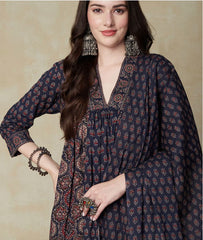 Tranding Cotton Suit set in  Printed New design kurta Pant with Dupatta