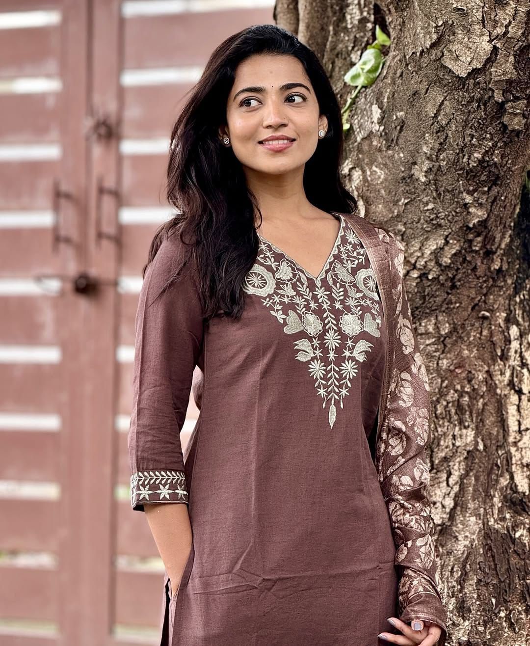 HANDLOOM  COTTON KURTI WITH EMBROIDERY WORK