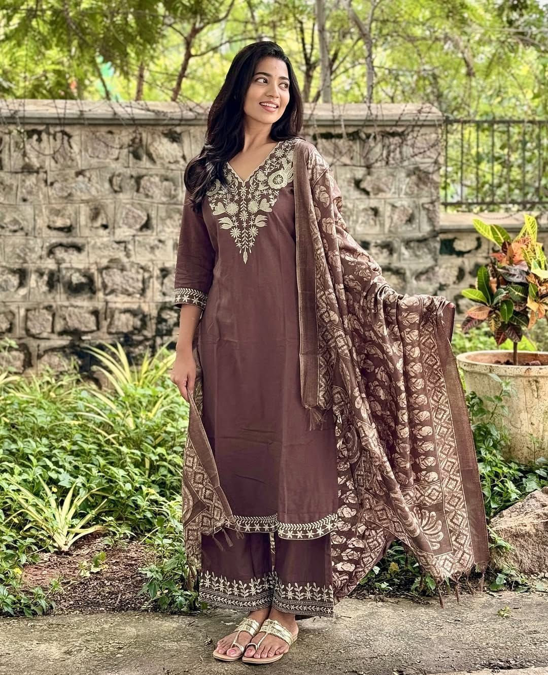 HANDLOOM  COTTON KURTI WITH EMBROIDERY WORK