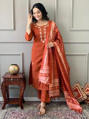 Feel the elegance and comfort merge in our artisan-crafted handloom khadi cotton suit!