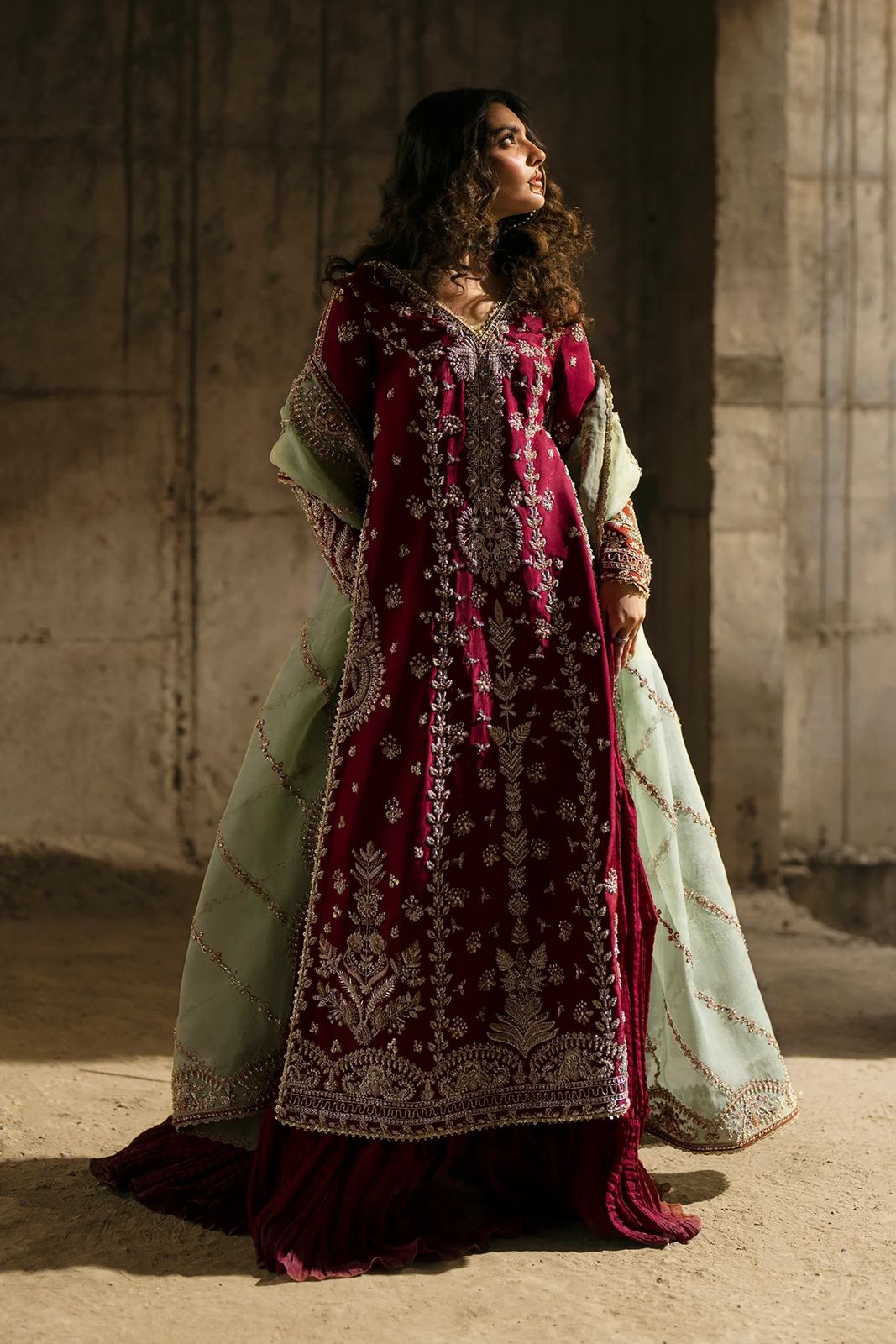 New Đěsigner Party Wear Look Fancy Style Top,Lehenga and Dupatta
