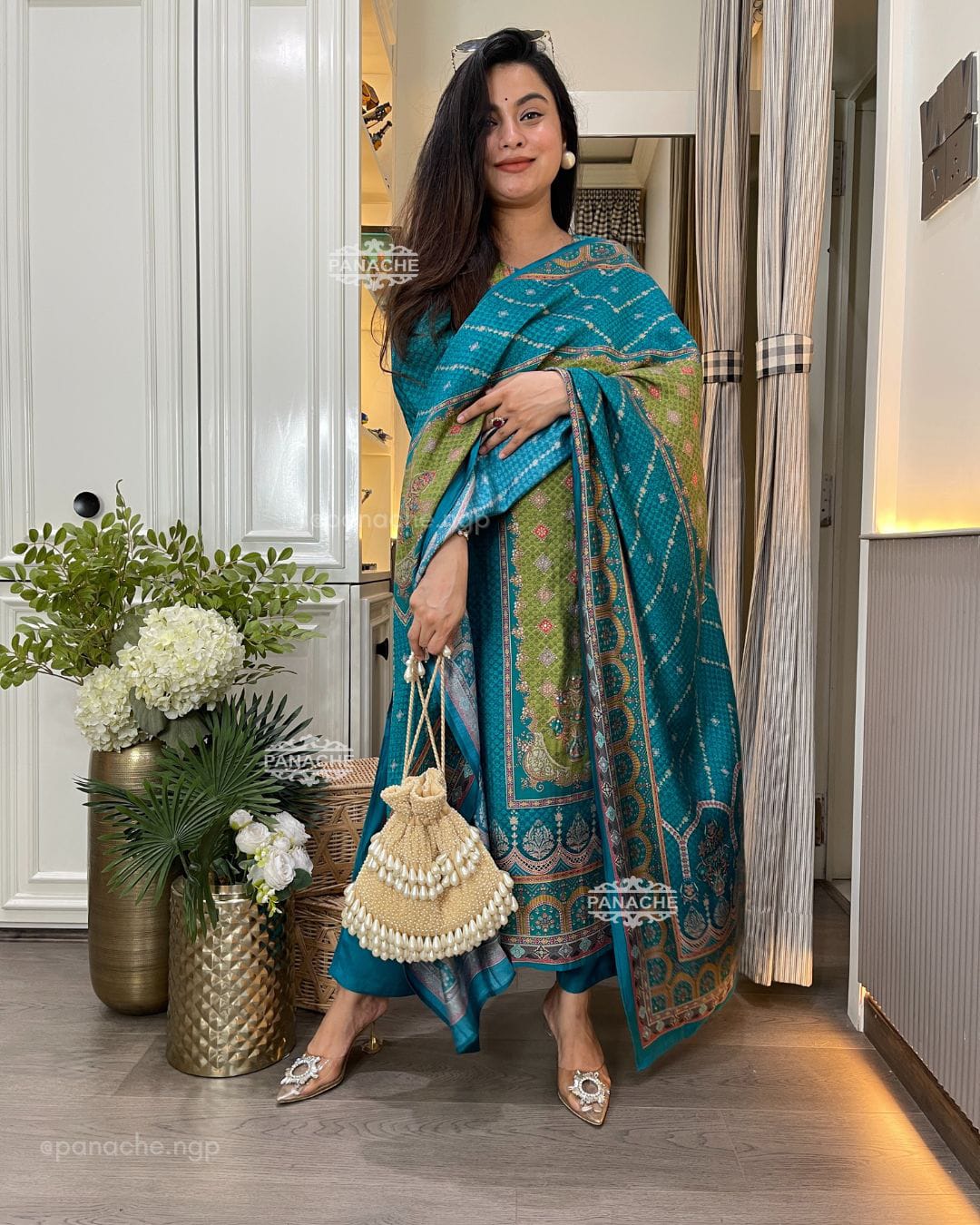 Beautiful Suit Sets in Pure KitKat Silk Top with Full Handwork Nack And Pent, And Kitkat Silk Duppata it is beautifully decorated Desgins With Kitkat Silk Duppata With Printed
