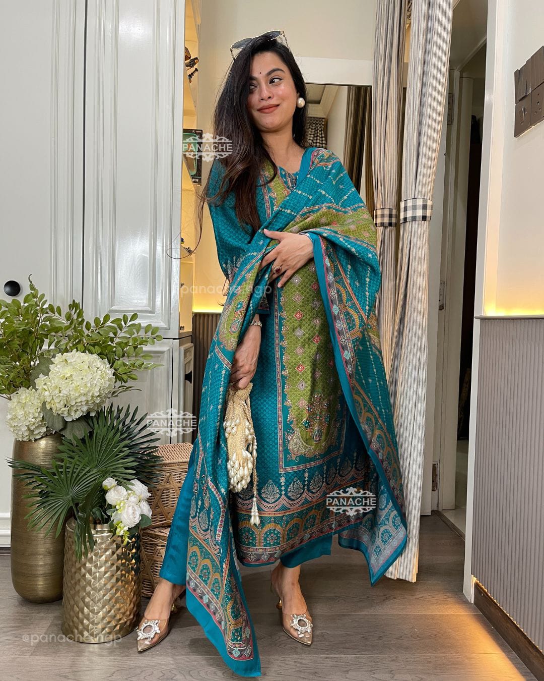 Beautiful Suit Sets in Pure KitKat Silk Top with Full Handwork Nack And Pent, And Kitkat Silk Duppata it is beautifully decorated Desgins With Kitkat Silk Duppata With Printed
