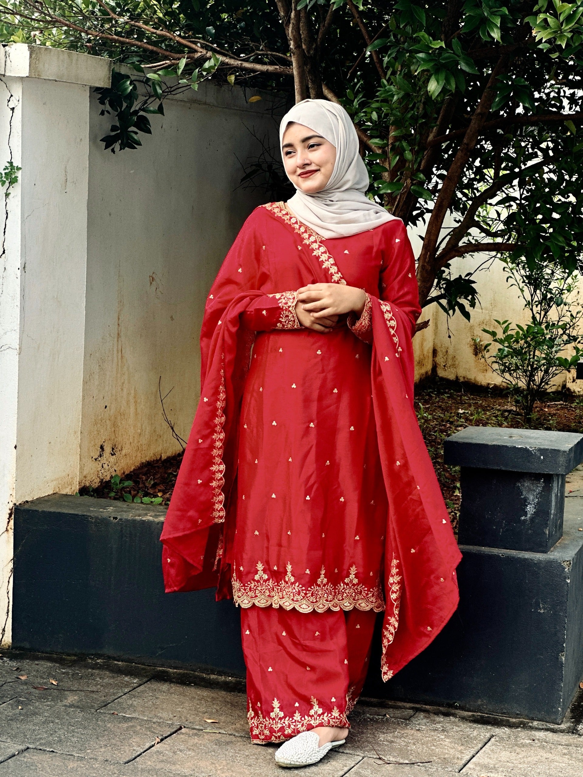 FESTIVAL SPECIAL SEQUENCE EMBROIDERY ON SILK FABRIC TOP AND PLAZZO WITH DUPATTA SET