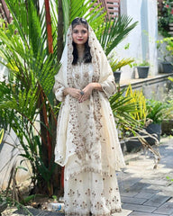 NHANCE THE BEAUTY OF YOUR WARDROBE WITH THIS NEWLY LAUNCHED LC KURTI-SHARARA SET