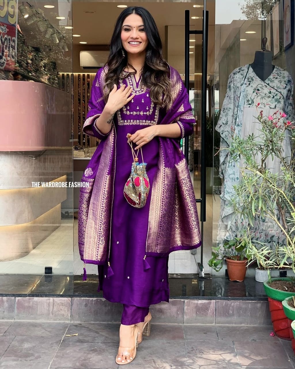 Best Reyon export Quality fabric kurti with pant and latkan Dupatta AllTreandy