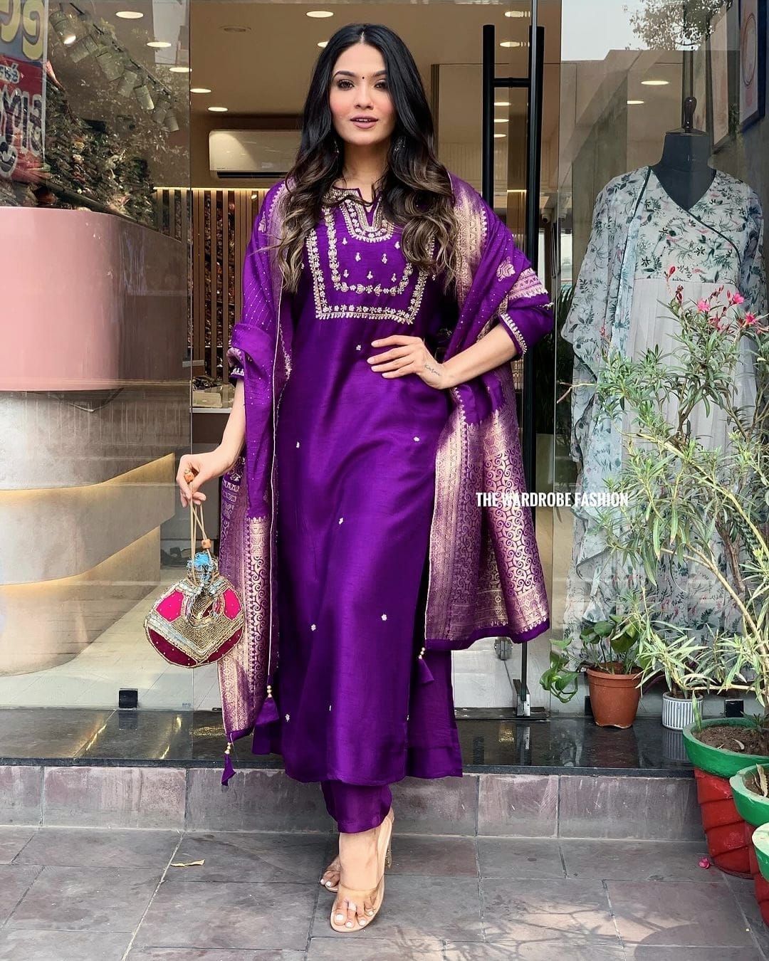 Best Reyon export Quality fabric kurti with pant and latkan Dupatta AllTreandy