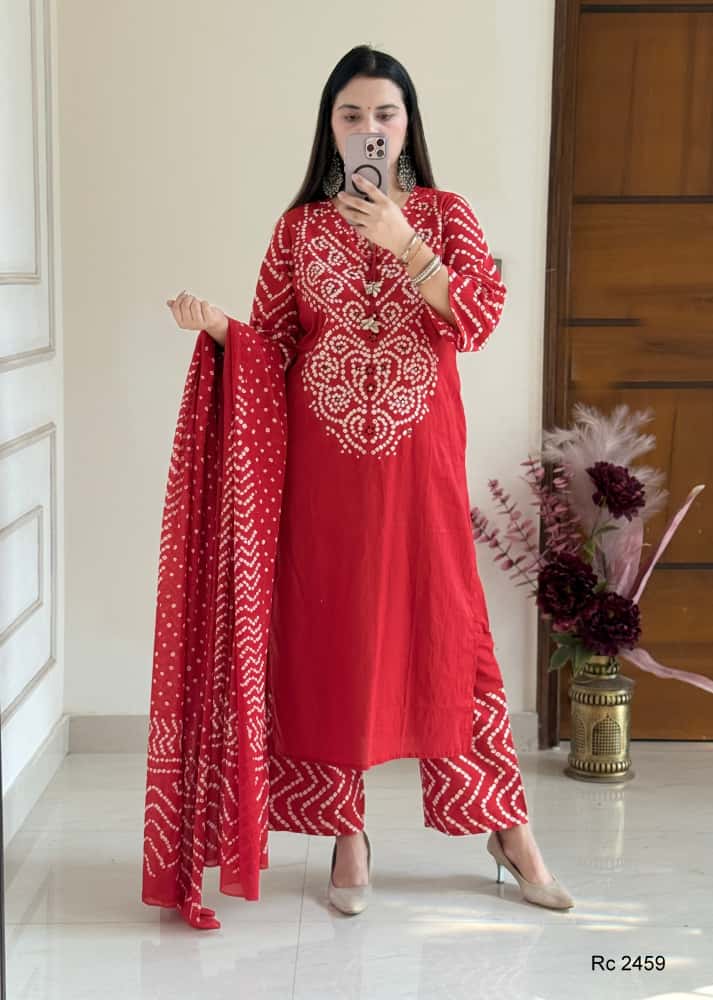 New straight kurta set with embroidered pattern & tassels with shell