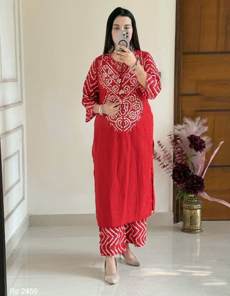 New straight kurta set with embroidered pattern & tassels with shell
