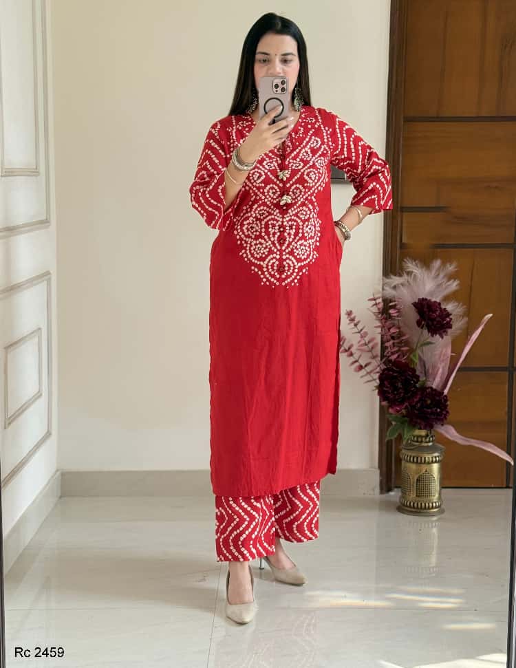 New straight kurta set with embroidered pattern & tassels with shell