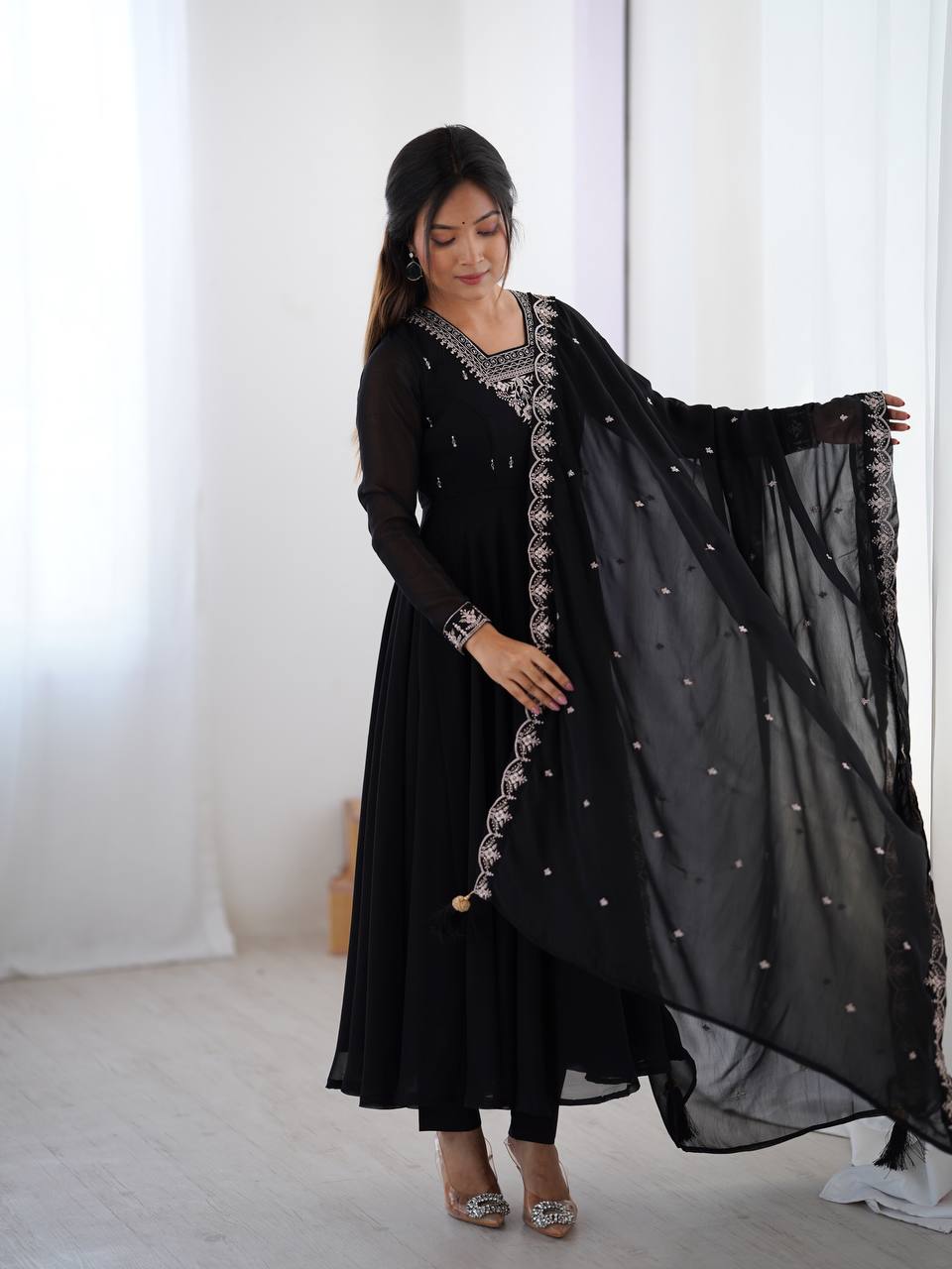 Embroidered Anarkali Suit Set with Dupatta – Available in Royal Purple, Classic Black & Green AllTreandy