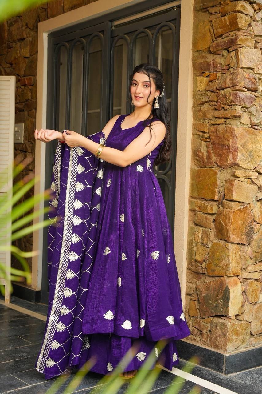 Purple Sleeveless Anarkali with White Leaf Motif Dupatta AllTreandy