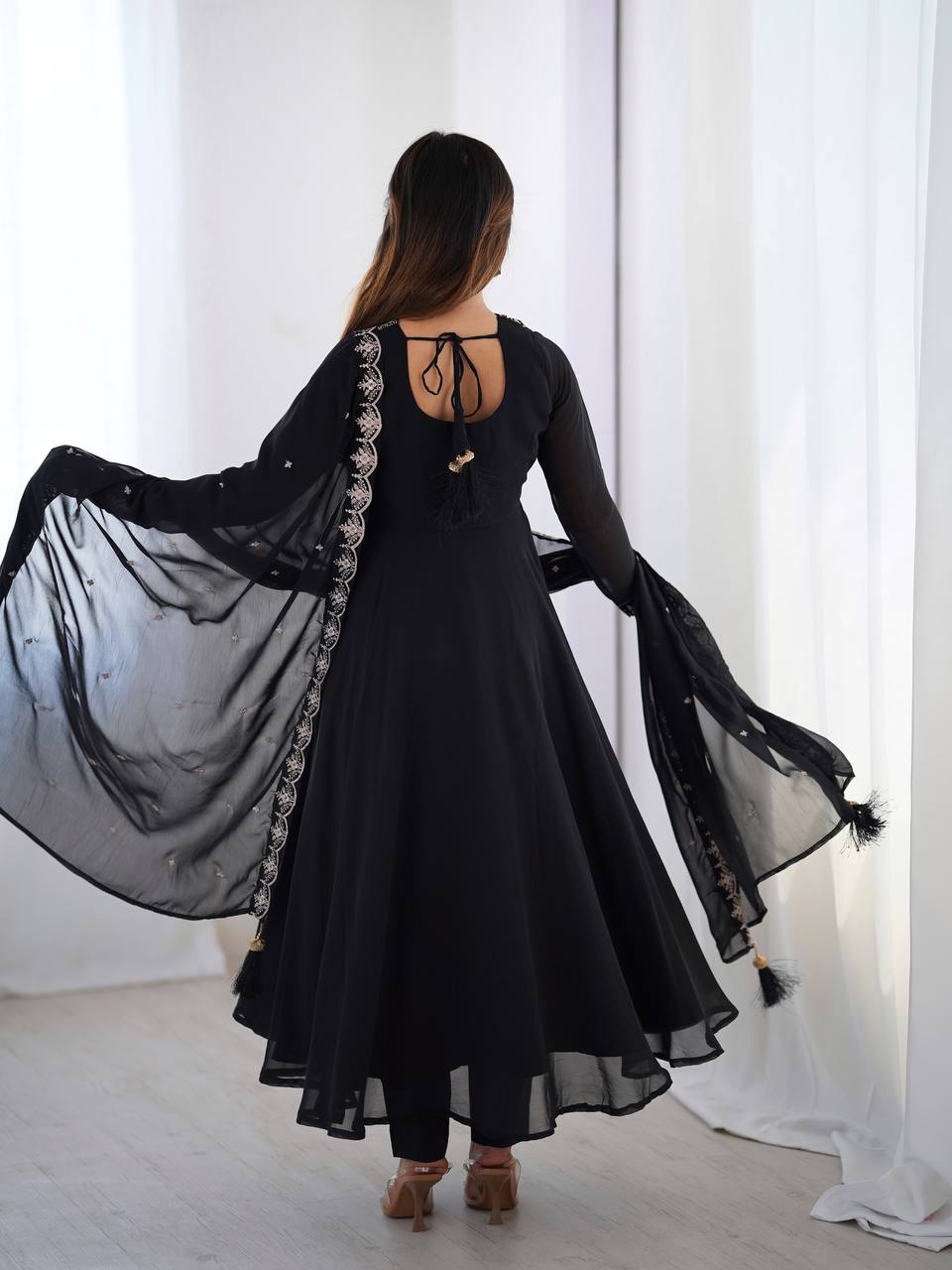 Embroidered Anarkali Suit Set with Dupatta – Available in Royal Purple, Classic Black & Green AllTreandy